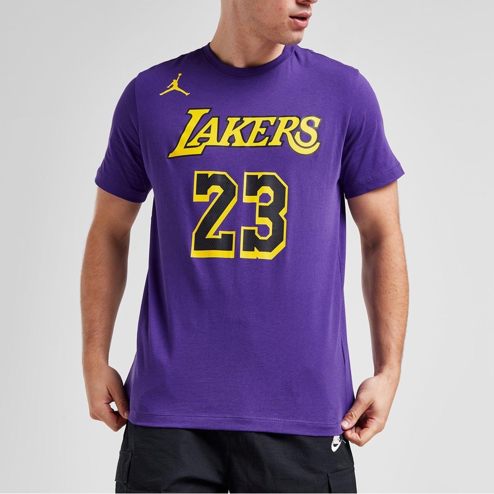 The Nike Tee Lakers LeBron James 23 Short Sleeve Shirt